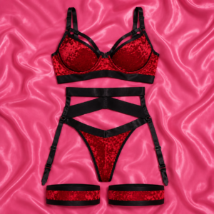 The Scarlet Siren Lingerie Set™